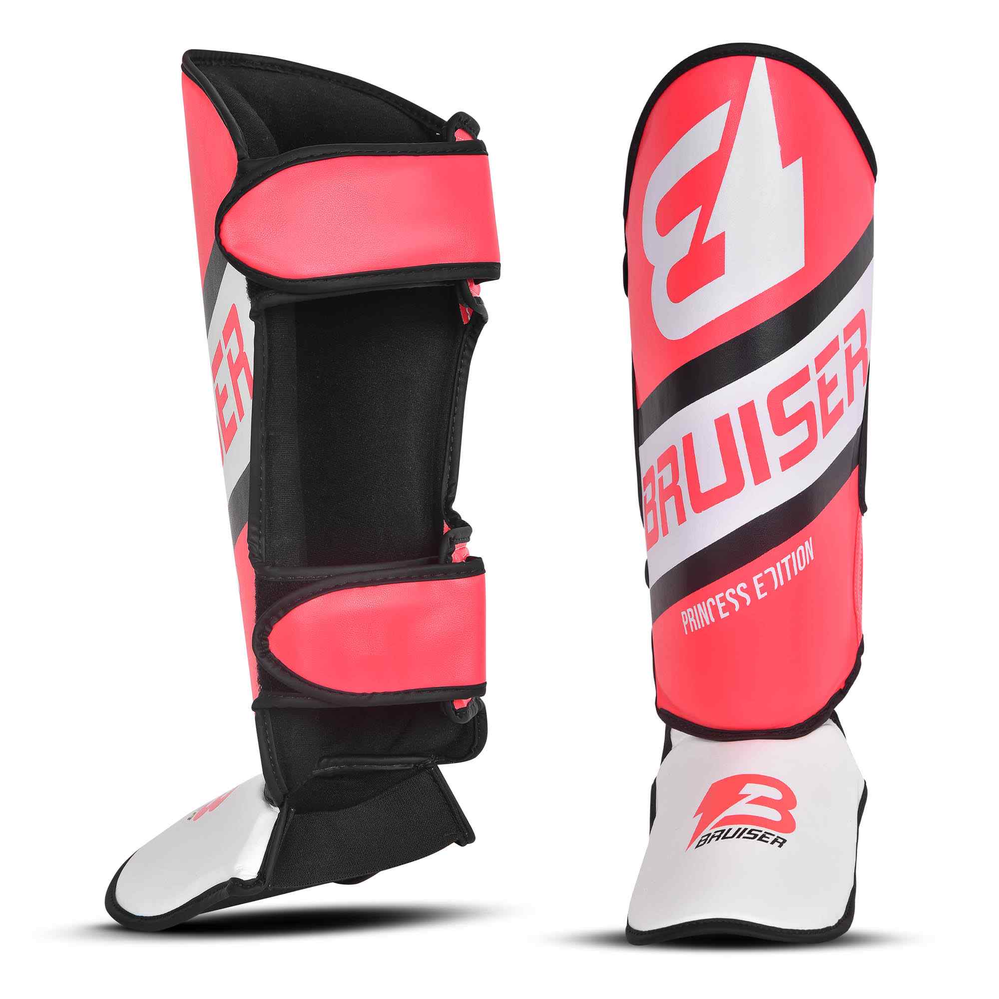 Espinilleras de kickboxing y muay thai rosas y blancas con detalles negros y logo Bruiser en la parte frontal, hecha de piel sintética con relleno de alta densidad que absorbe golpes y protege espinillas. Sistema de velcro reforzado para entrenamiento de contacto. Imagen frontal.