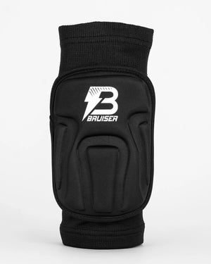 Rodilleras Bruiser de color negro. Logo en el centro. Protección, comodidad y libertad de movimiento seguras. Para sparring, BJJ y MMA.