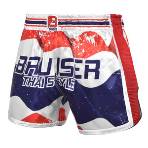 Short de Muay Thai satén con los colores de la bandera Tailandesa, logo Bruiser en el centro en letras grandes azules y en cintura en rojo. Material cómodo y transpirable con ajuste firme.