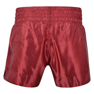 Short de Muay Thai satén color rojo y dorado. Material cómodo y transpirable con ajuste firme. Parte trasera.