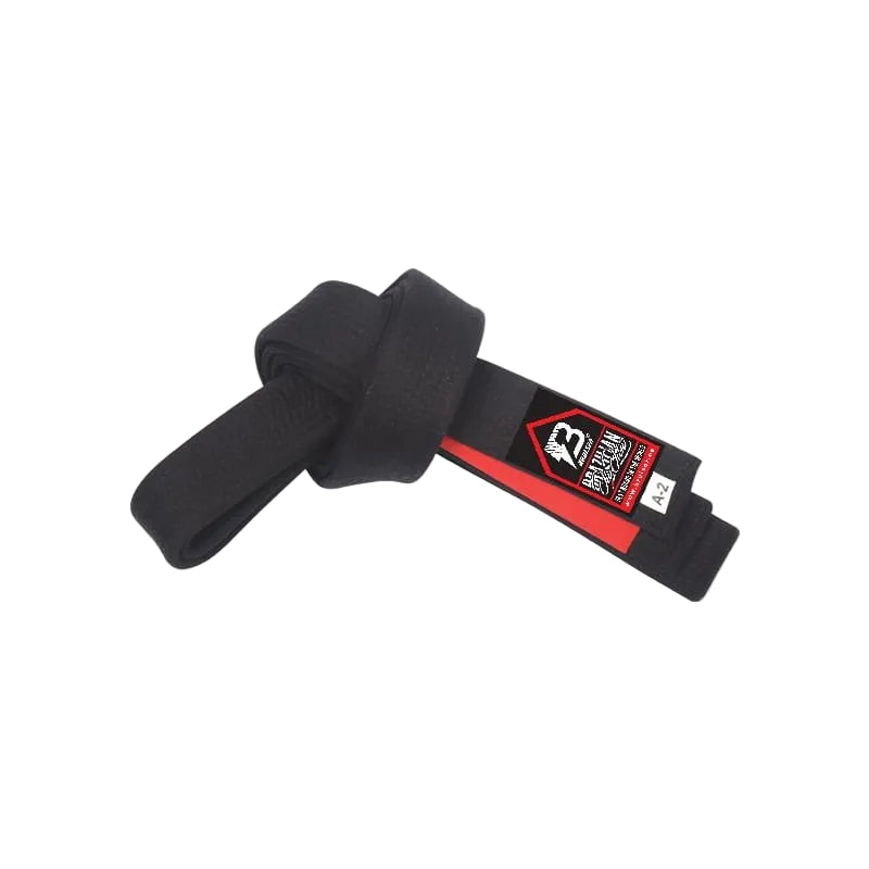 Cinturón de Jiu Jitsu Bruiser color negro con detalles rojos. 