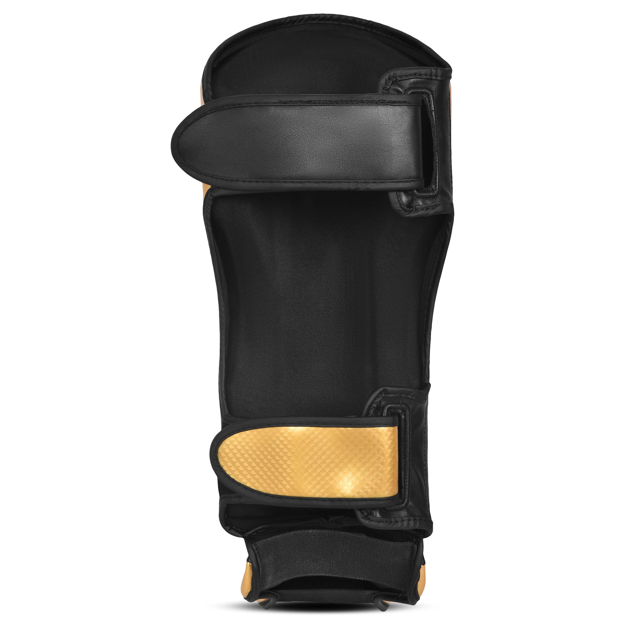 Espinillera marca Bruiser por detrás color negro y dorado. Hecha de microfibra y rellenas de espuma y latex. Cierres anchos de velcro. 