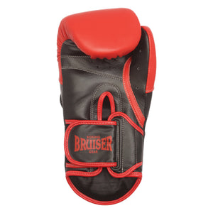 Palma guante de boxeo Bruiser rojo y negro. Hecho de piel premium con espuma densa. Velcro anatómico y palma ventilada. Imagen frontal. 