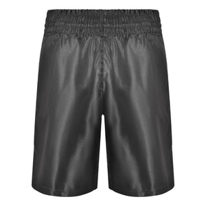 Pantalón boxeo Bruiser color negro con detalles blancos. Hecho con materiales ligeros y resistentes. Cómodos con ventilación. Imagen trasera.