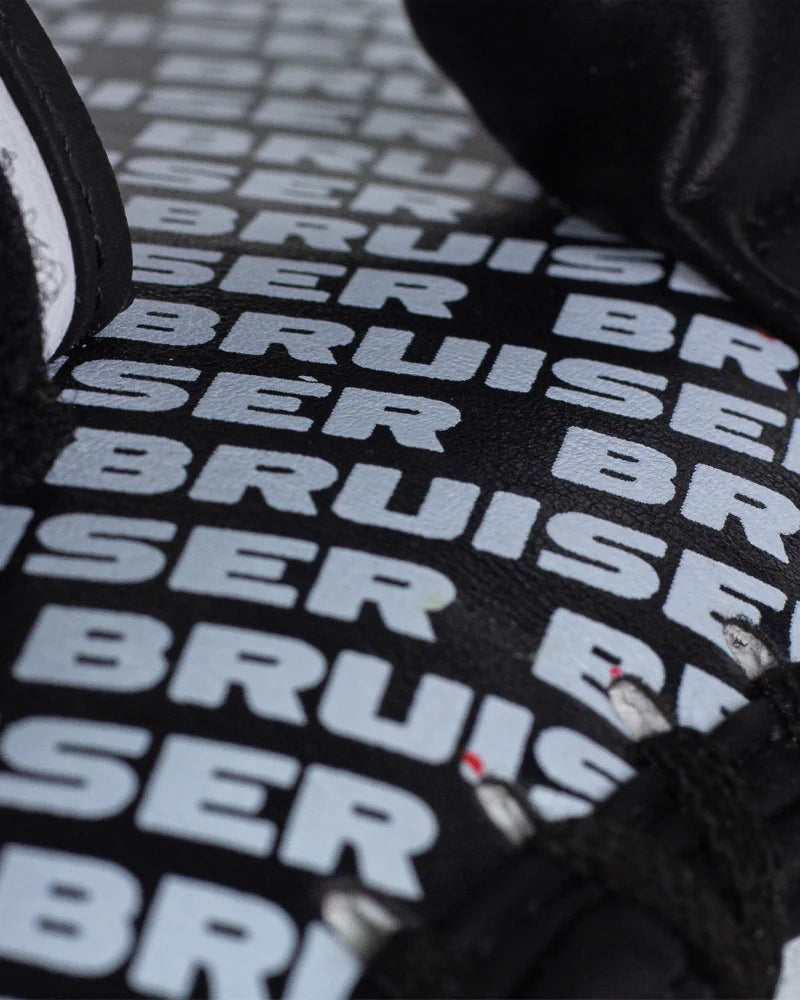 Enfoque detallado diseño trasero de Pao "Bruiser". 