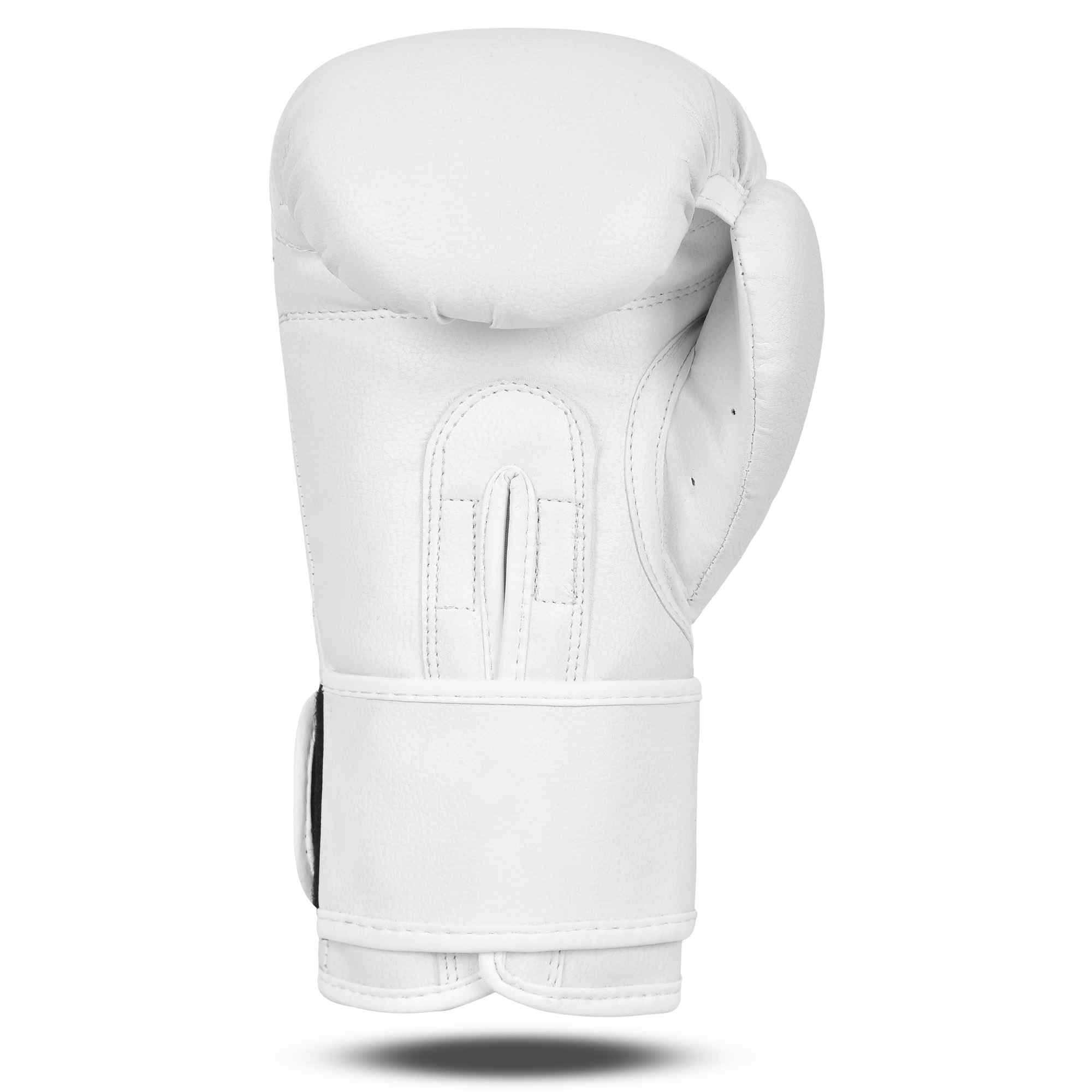 Interior transpirable de los guantes de boxeo para entrenamiento Spirit, confeccionados a mano hasta obtener estos guantes de boxeo blancos.