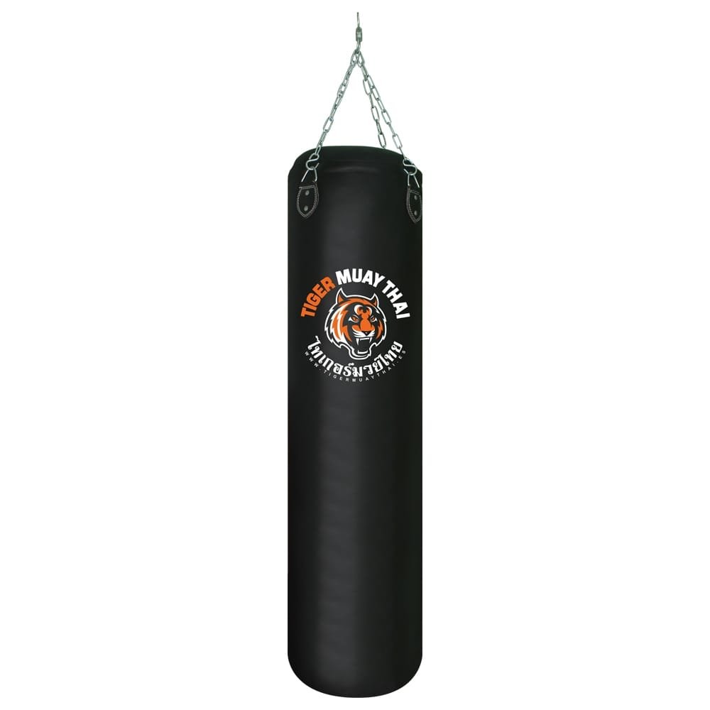 Saco de boxeo 120cm marca TMT color negro. Logo en el centro. Hecho de piel de amara. Para kickboxing, MMA, boxeo. 