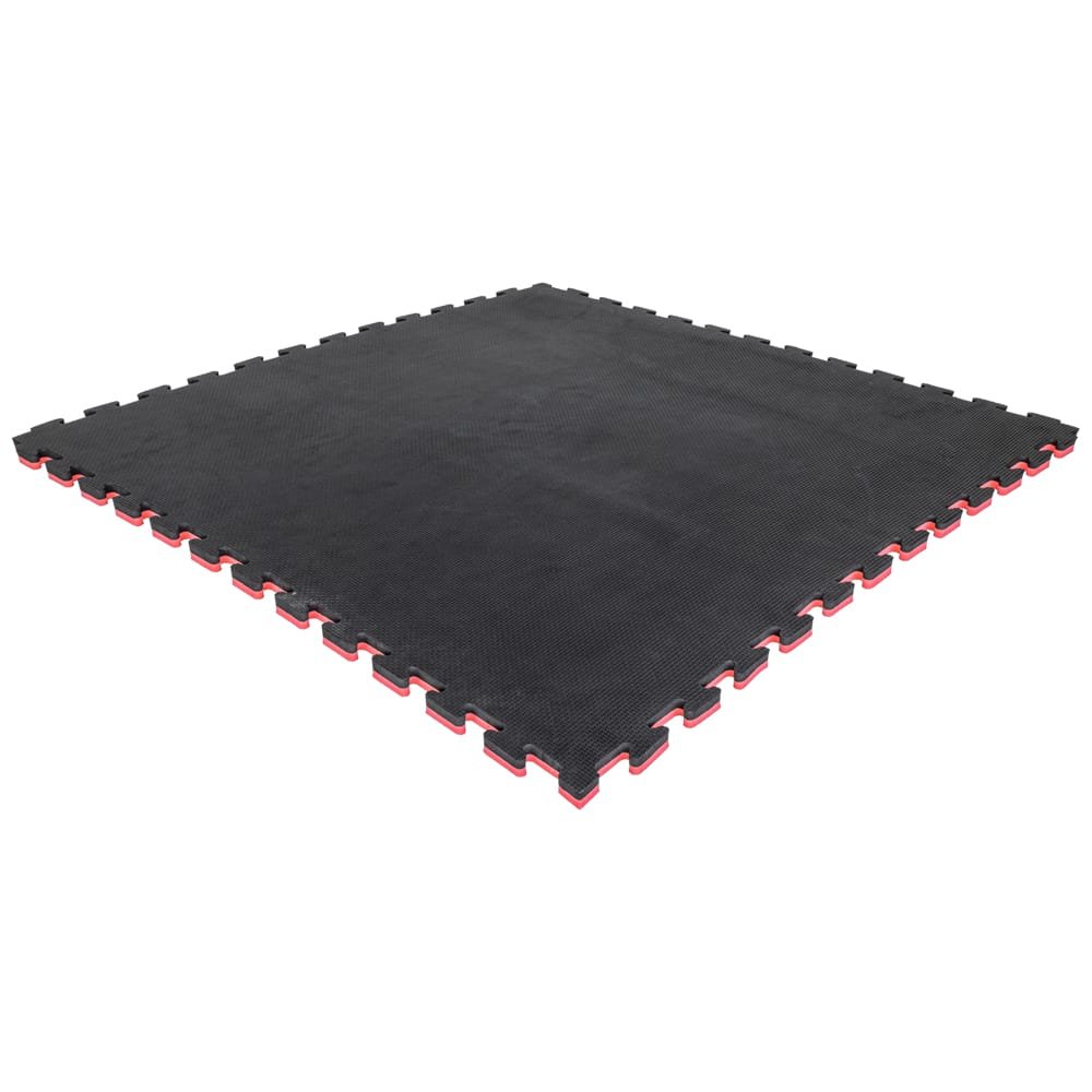 Pieza tatami puzzle 2cm color negro y rojo con acabado profesional y antildeslizante. Tamaño 100x100cm con grosor de 2cm. Fabricado en EVA.  